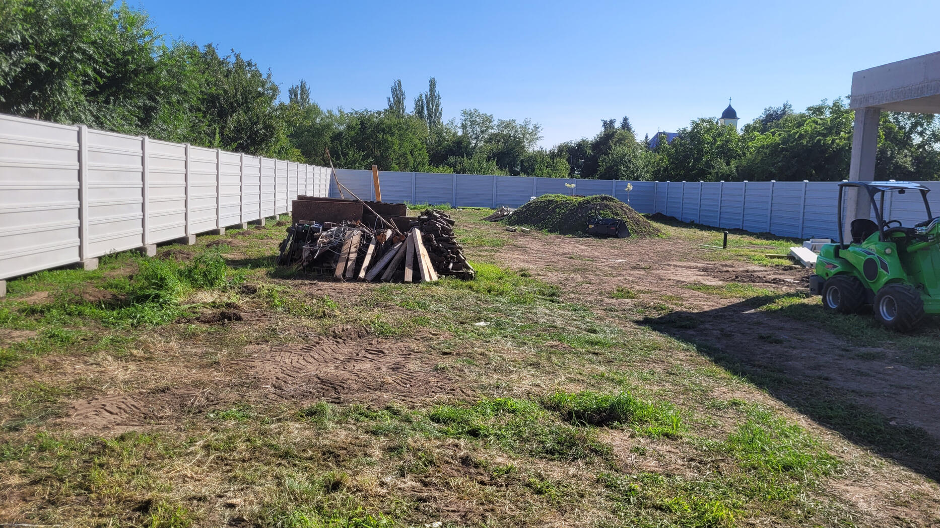 Betonovy plot Komarno